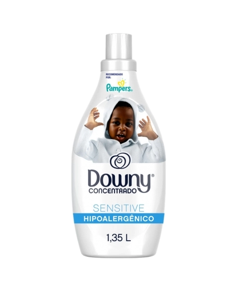 AMACIANTE DE ROUPA CONCENTRADO PÊSSEGO, BAUNILHA E FLORAIS DOWNY SENSITIVE FRASCO 1,35L